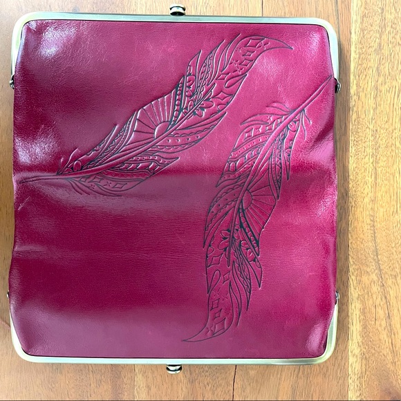 COPY - HOBO Lauren Clutch - Picture 3 of 9